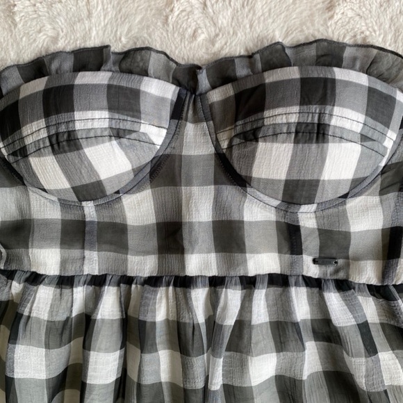 {SOLD} GUESS Gingham Strapless Dress Black & White - Picture 4 of 11